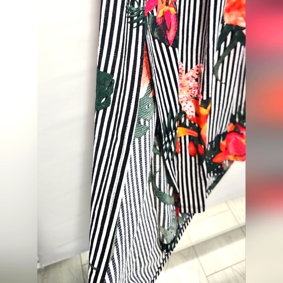 Strapless lined and flowered pattern dress - Picture 3 of 4